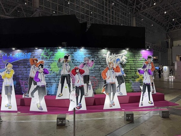 ホロライブの大イベント「hololive SUPER EXPO 2025」行った気分になるかもしれないフォトレポート―等身大フィギュアなど新グッズからメリーゴーランドも！