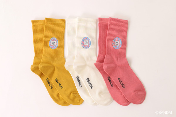 「たまごっち」靴下屋 コラボレーション「アメリブたまごっち刺繍クルーソックス」1,760円（税込）（C）BANDAI