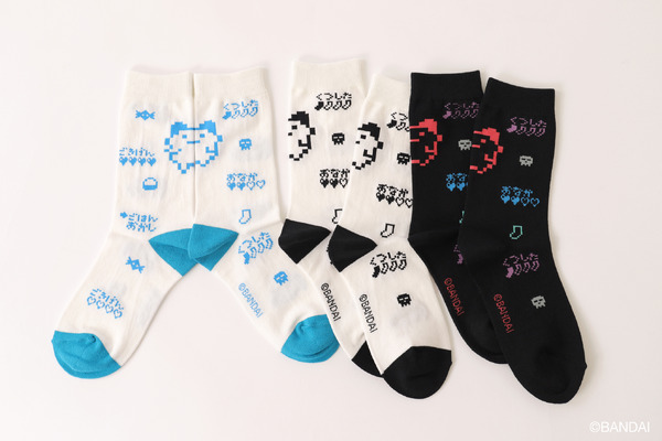 「たまごっち」靴下屋 コラボレーション「ビッグドット総柄クルーソックス」1,650円（税込）（C）BANDAI