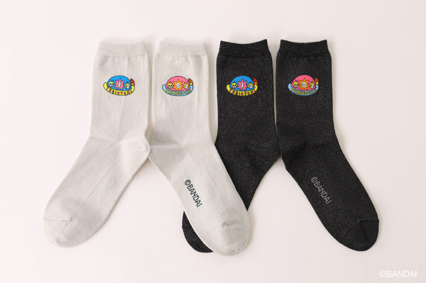 「たまごっち」靴下屋 コラボレーション「ラメプリントクルーソックス」1,760円（税込）（C）BANDAI