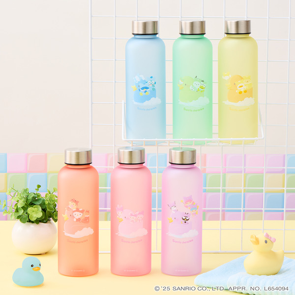 「ナムコで推し色！～カラフルバスタイム～」ウォーターボトル（C）'25 SANRIO CO., LTD. APPR. NO. L654094（C）Bandai Namco Amusement Inc.