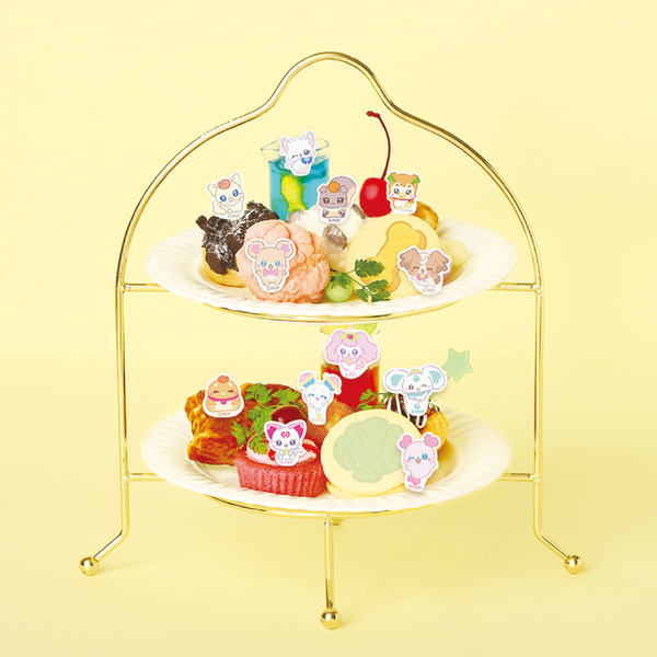 「ぷちきゅあはじめてかふぇ」のコラボデザートメニュー「ぷちきゅあ りらっくす デザートタワー」（C）ぷちきゅあぱーとなーず