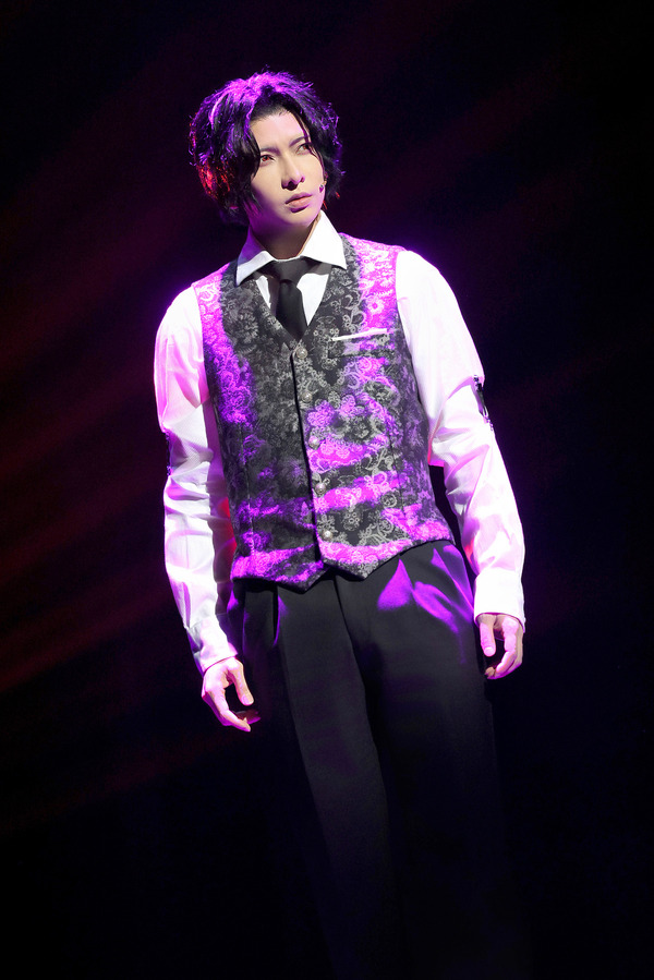 『舞台「鬼滅の刃」其ノ伍 襲撃 刀鍛冶の里』舞台写真（C）吾峠呼世晴／集英社（C）舞台「鬼滅の刃」製作委員会