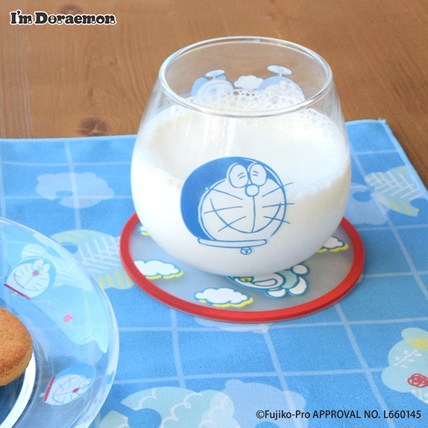 I'm Doraemonシリーズ「ゆらゆらグラス」使用例（C）Fujiko-Pro APPROVAL NO.L647435