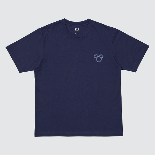 ユニクロ「MEN ディズニー イン ブルー UT」カラー：68 BLUE（C）Disney