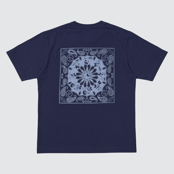 ユニクロ「MEN ディズニー イン ブルー UT」カラー：68 BLUE（C）Disney