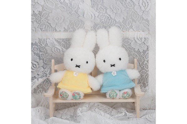 フラワーミッフィー「ほわほわマスコット」Illustrations Dick Bruna（C）copyright Mercis bv,1953-2025　www.miffy.com（C）Benelic co.,LTD.