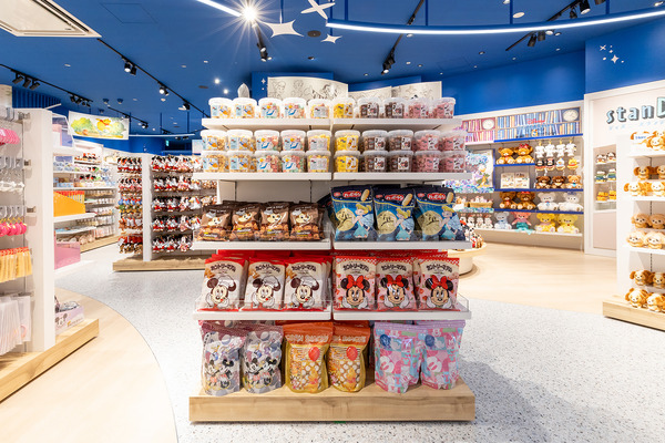 「ディズニーストア 岡山イオンモール店」