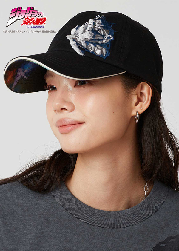 アニメ『ジョジョの奇妙な冒険』シリーズとグラニフがコラボ。「考えるのをやめた｜キャップ」（C）荒木飛呂彦／集英社・ジョジョの奇妙な冒険製作委員会