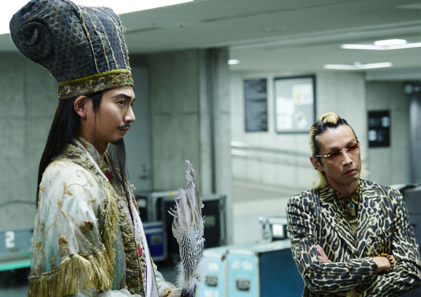 『パリピ孔明 THE MOVIE』場面写真