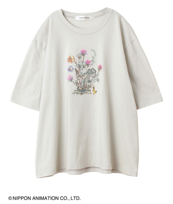 50周年記念 世界名作劇場マーケット「あらいぐまラスカルとシロツメクサ刺繍Tシャツ」（C）NIPPON ANIMATION CO.,LTD.