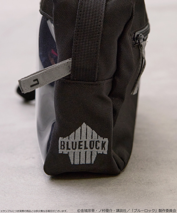 TVアニメ『ブルーロック』× earth music＆ecology Japan Label「クリアショルダーバッグ 凪 誠士郎 モデル＜グレー＞」