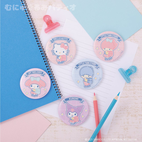 カラフル制服シリーズ　トレーディング缶バッジ