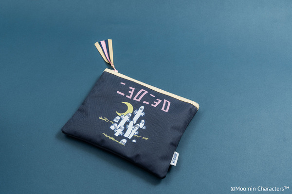 「ニョロニョロ フラットポーチ」（C）Moomin Characters