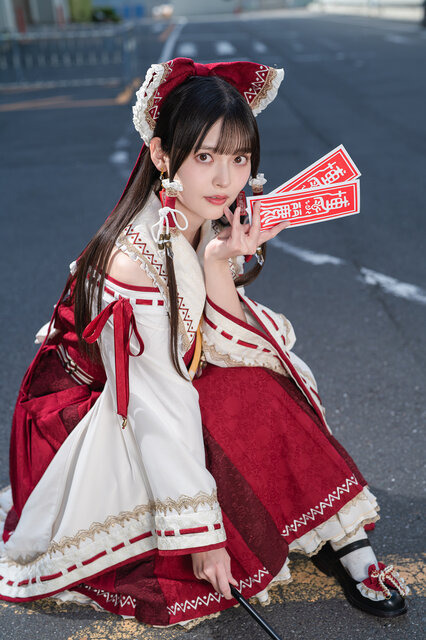 博麗霊夢／上坂すみれ（X：@uesaka_official）