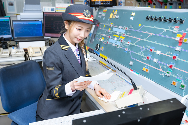 TVアニメ『紫雲寺家の子供たち』×小田急電鉄