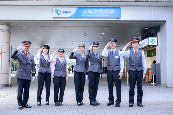 TVアニメ『紫雲寺家の子供たち』×小田急電鉄