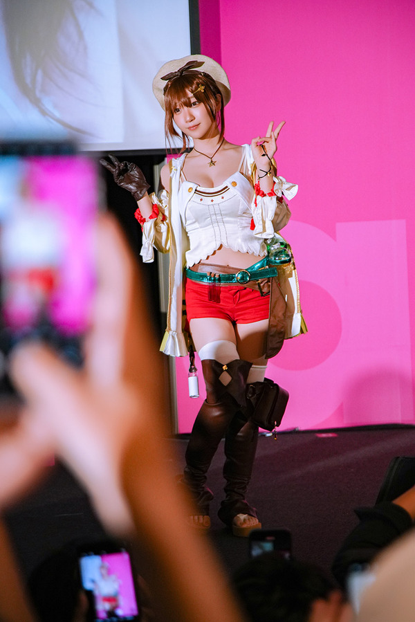 「acosta!＠台北」伊織もえ