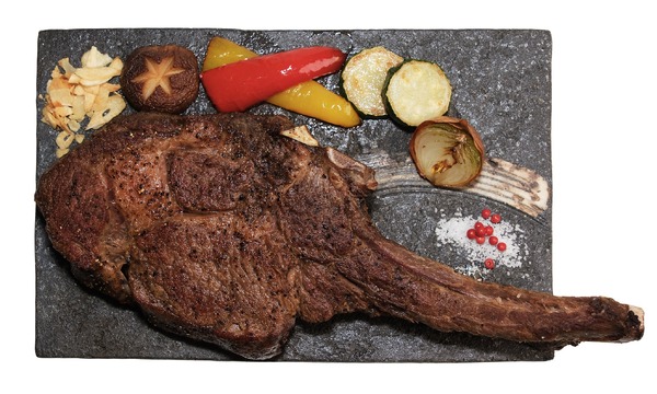 トメノスケ・ヒート・ホークステーキ