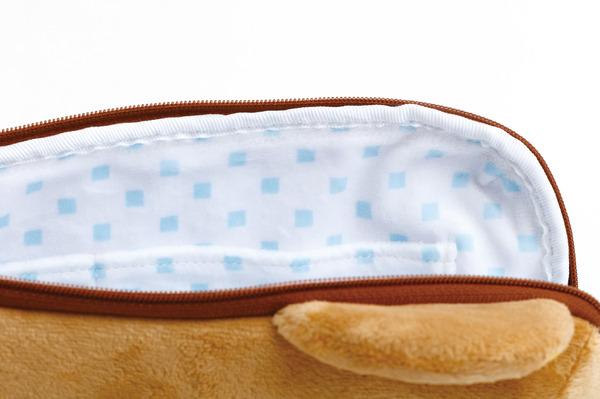 「ゲーミングリラックマ ガジェットポーチ」（C）2025 SAN-X CO., LTD. ALL RIGHTS RESERVED.