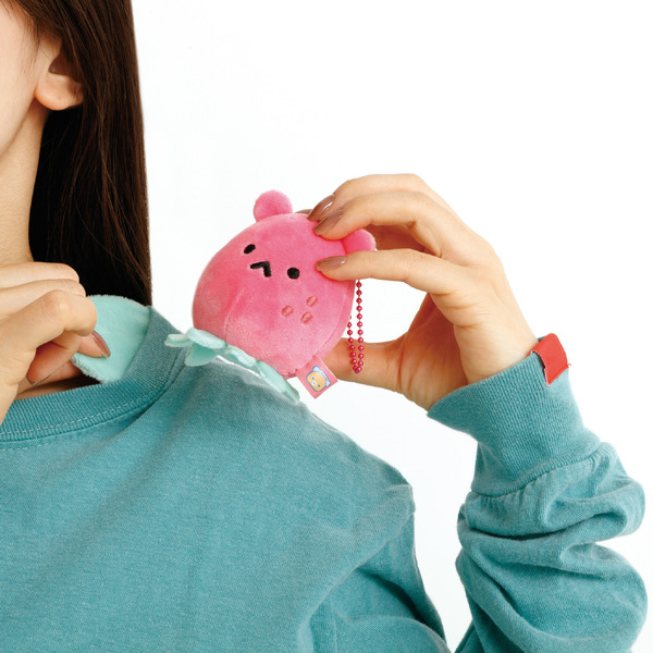 「ゲーミングリラックマ 相棒ぬいぐるみ いちご星人？」（C）2025 SAN-X CO., LTD. ALL RIGHTS RESERVED.