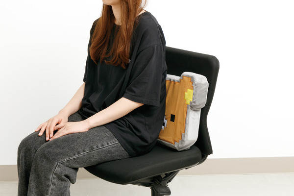 「ゲーミングリラックマ もちもちシートクッション」使用例（C）2025 SAN-X CO., LTD. ALL RIGHTS RESERVED.