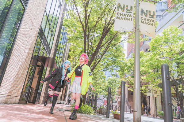 万歳橋筋（NU茶屋町前）