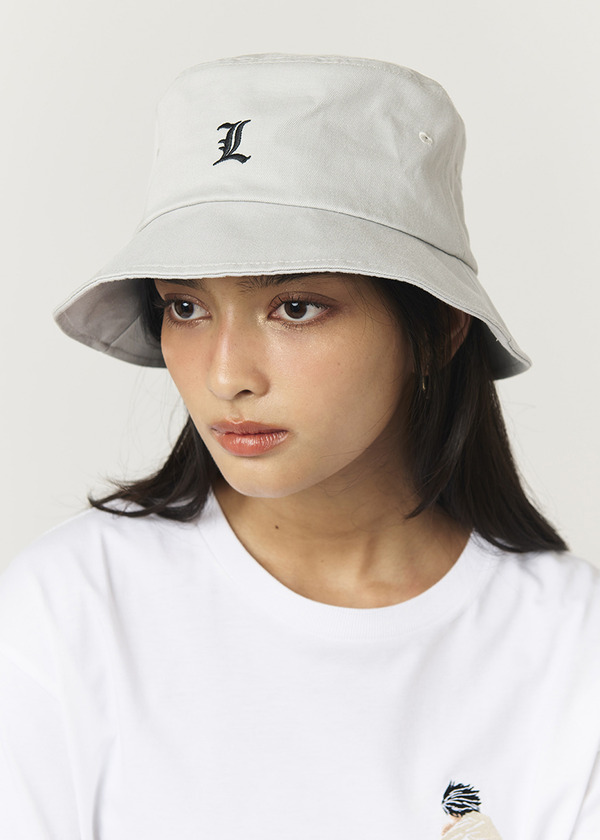 『DEATH NOTE』×グラニフ「L｜バケットハット」（C）大場つぐみ・小畑健／集英社