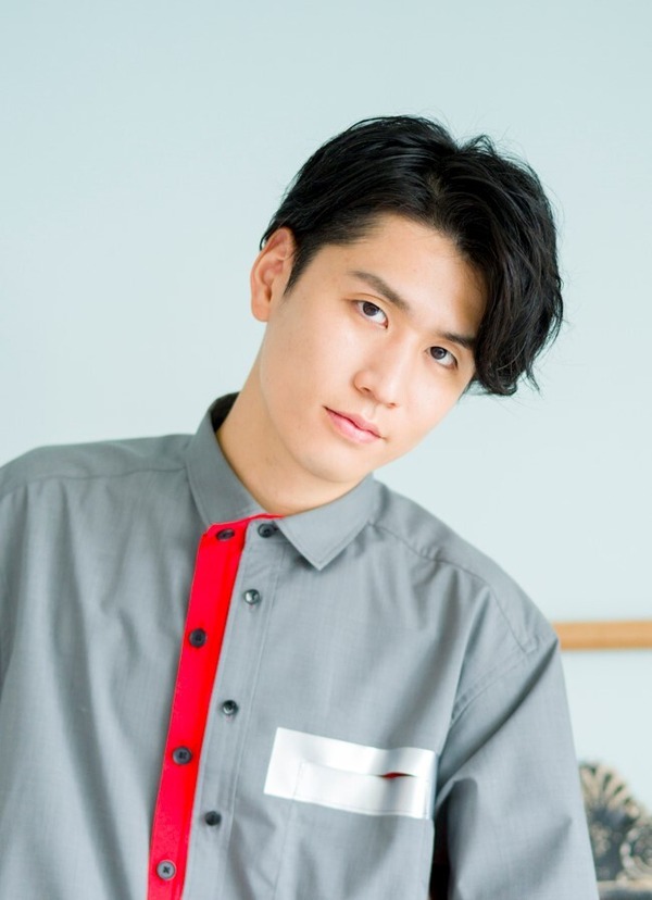 ヒュー役：阿座上洋平