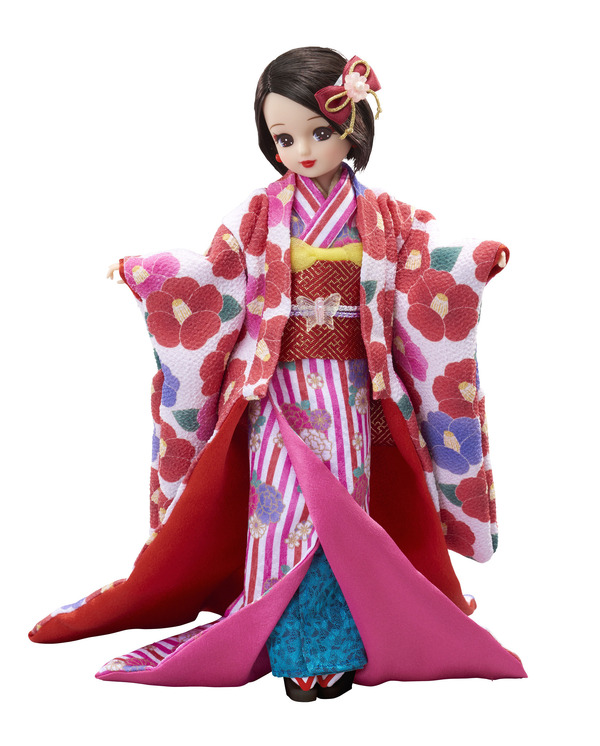 タカラトミーモール限定着物をまとった大人のリカちゃん「プレミアムリカ Kimono 和椿」（C）ＴＯＭＹ