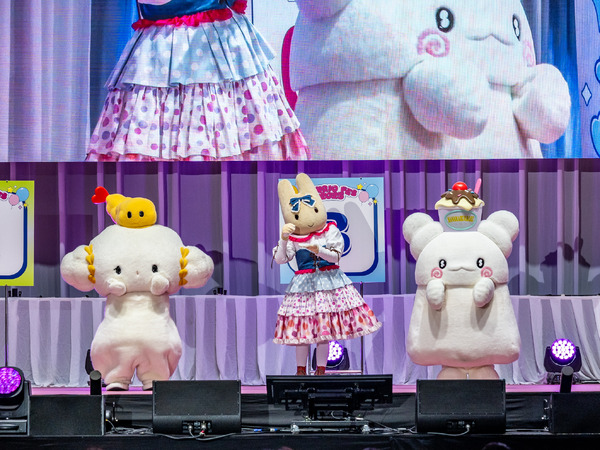 「みんなでお祝い！アニバーサリーステージ」、 「サンリオキャラクタースペシャルライブ」