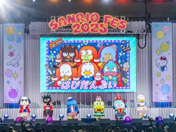 「みんなでお祝い！アニバーサリーステージ」、 「サンリオキャラクタースペシャルライブ」