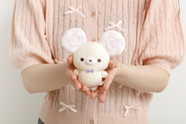 「ぬいぐるみ チューポップキャンディ（ローリー）」（C）2025 SAN-X CO., LTD. ALL RIGHTS RESERVED.