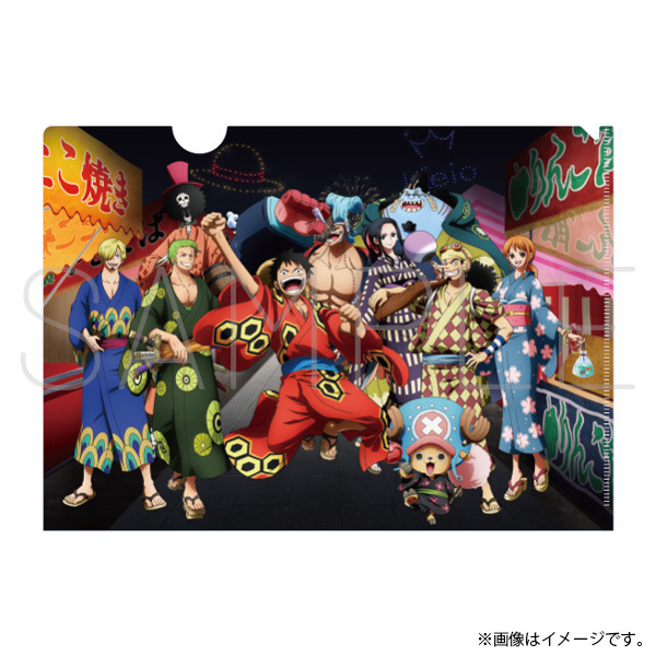 「出張店 ONE PIECE 麦わらストア 新宿」限定グッズの「クリアファイル」（C）尾田栄一郎／集英社・フジテレビ・東映アニメーション