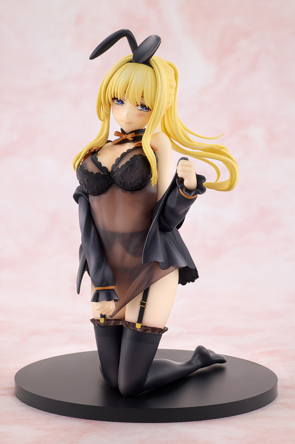 KDcolle「『この素晴らしい世界に祝福を！』ダクネス 原作版 ネグリジェver.」（C）暁なつめ・三嶋くろね　発行：株式会社KADOKAWA