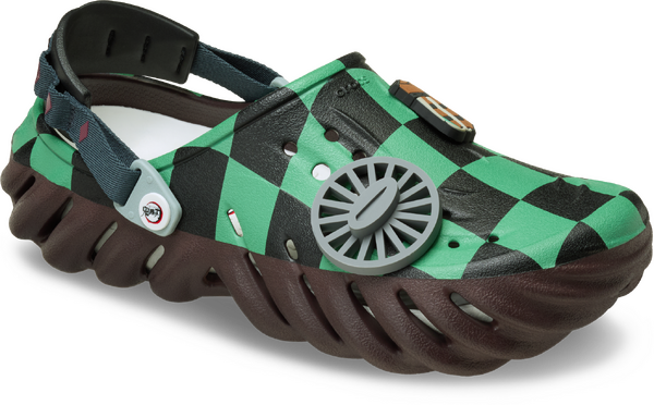 アニメ『鬼滅の刃』× Crocs「炭治郎 エコー クロッグ」（C）吾峠呼世晴/集英社・アニプレックス・ufotable