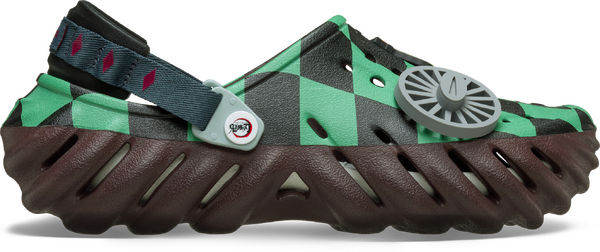 アニメ『鬼滅の刃』× Crocs「炭治郎 エコー クロッグ」（C）吾峠呼世晴/集英社・アニプレックス・ufotable