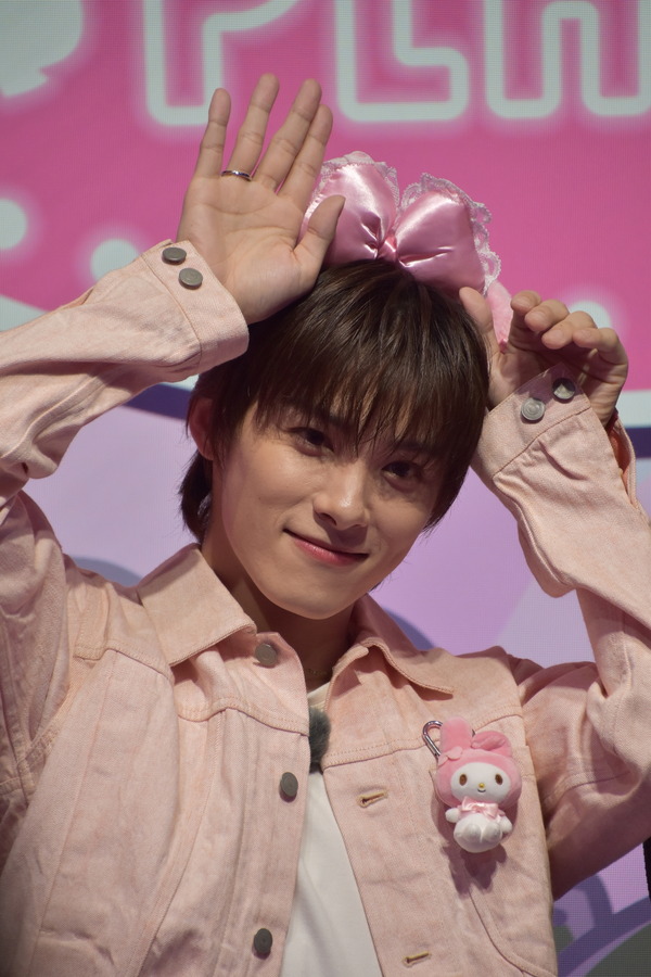 「MY MELODY KUROMI GAME PLAZA」に登壇した川西拓実＆河野純喜