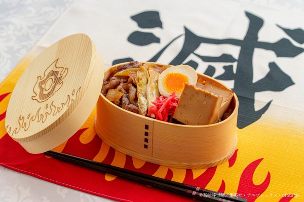 「上等牛鍋弁当」とオリジナルノベルティ