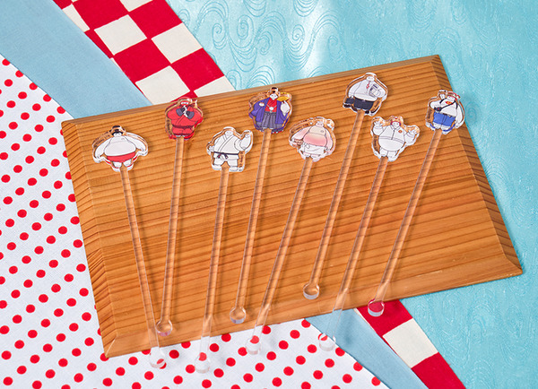 『ベイマックス』OH MY CAFE「アクリルマドラー」（C）Disney