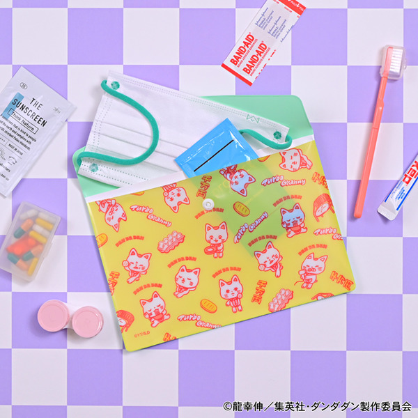 TVアニメ『ダンダダン』「エンベロープケース（ターボババア【招き猫】）」（C）龍幸伸／集英社・ダンダダン製作委員会