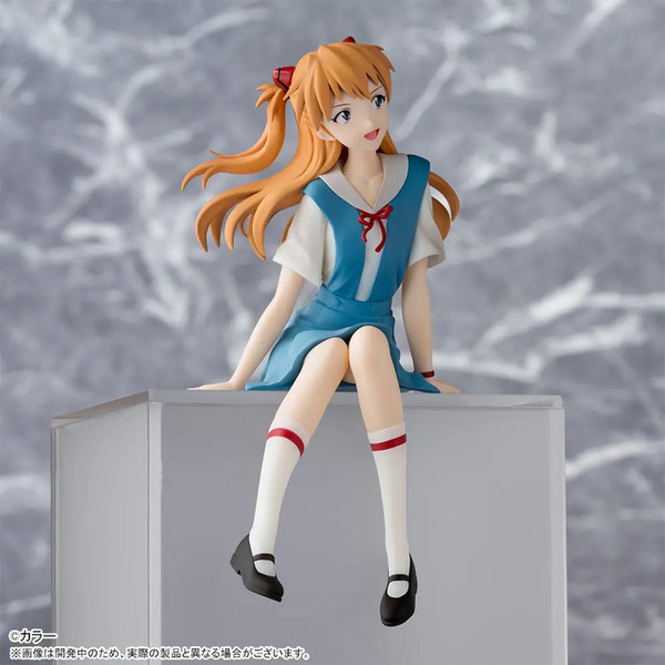 制服姿でちょこんと座る「アスカ」が可愛い！「エヴァ」TVシリーズ放送30周年記念の“ちょこのせ”フィギュア第3弾としてプライズ展開