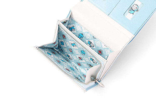 カードがたくさん入る『ドラえもん』ウォレット