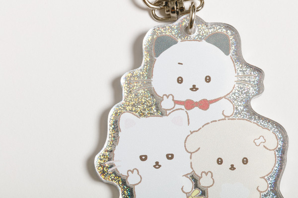 いしよわちゃん後輩ちゃん登場テーマ「ホログラムキーホルダー」（C）2025 SAN-X CO., LTD. ALL RIGHTS RESERVED.