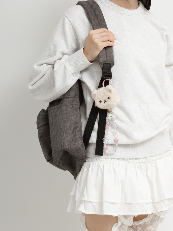 「コリラックマ　ぬいぐるみミニポーチ」使用例（C）2025 SAN-X CO., LTD. ALL RIGHTS RESERVED.