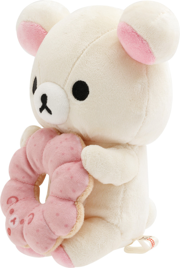 リラックマ×ミスタードーナツ「ドーナツまくまくぬいぐるみ　コリラックマ（ポン・デ・ストロベリー）」（C）MISDO 25（C）SAN-X