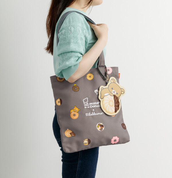 リラックマ×ミスタードーナツ「トートバッグ」使用例（C）MISDO 25（C）SAN-X