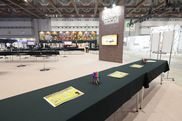 推しカードラウンジ-“FAV” Card Lounge