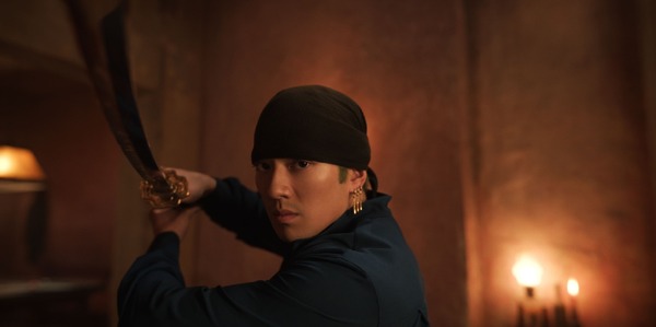 ロロノア・ゾロ役：新田真剣佑