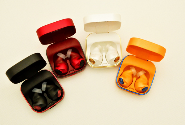 『ハイキュー!!』コラボレーションワイヤレスイヤホン